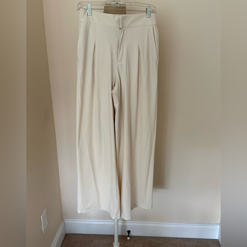 Athleta Cream Women’s Nylon Pants
